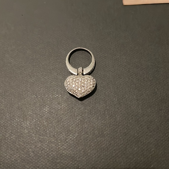 Rare sterling silver dangling heart ring with cubic zirconia stones size 6 - Picture 2 of 3